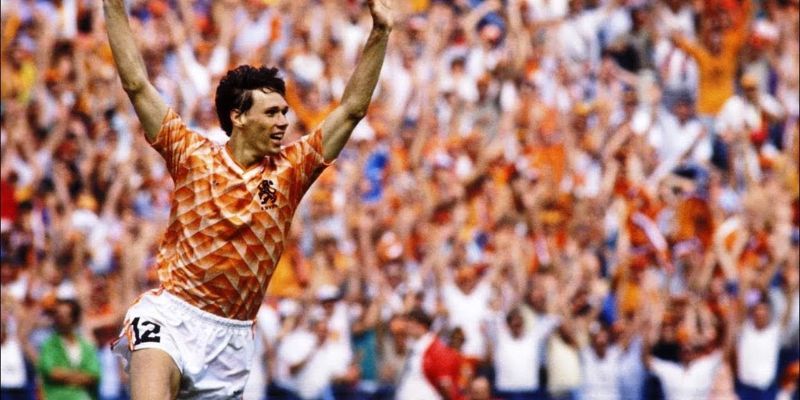 Euro 1988 và khoảnh khắc để đời
