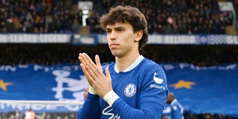 Chuyến Phiêu Lưu Ngắn Hạn Tại Chelsea
