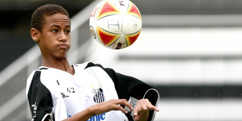 Khởi đầu tại Santos của Neymar Jr
