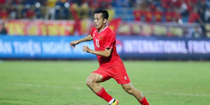 Nguyễn Văn Quyết (Tiền đạo - Hà Nội FC)